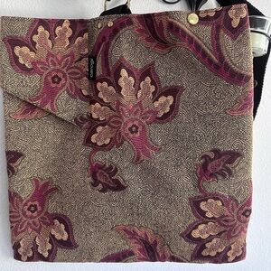 Carson Rogers Carogi Slingback Floral Tapestry Design Lightweight Vintage Bag